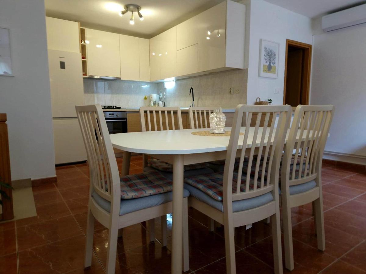 Apartments Barbaresko 룸바르다 외부 사진
