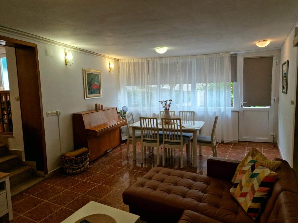 Apartments Barbaresko 룸바르다 외부 사진